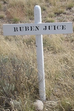 grave marker of Ruben Juice
