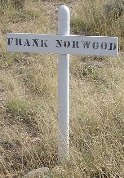 grave marker of Frank Norwood